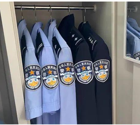 警服在执勤中起着什么作用呢？